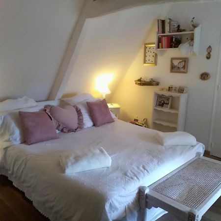 Lamaison Du Phare Honfleur Chambres D'Hotes Et Jacuzzi Prive Exterior photo