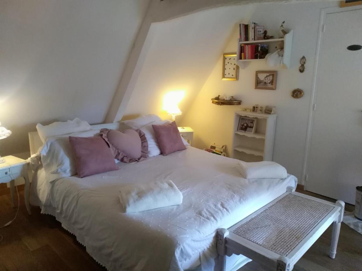 Lamaison Du Phare Honfleur Chambres D'Hotes Et Jacuzzi Prive Exterior photo
